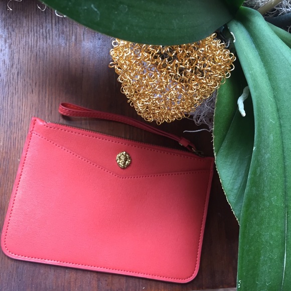 Anne Klein Orange Clutch 🍊 - Picture 2 of 3